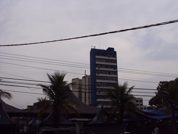 Baixada Digital, antena na estação de trem da Supervia em Duque de Caxias - Forró na Feira