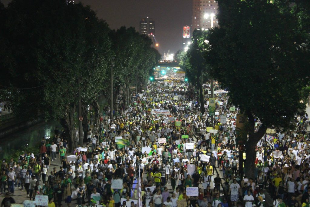 protesto 20 de junho 2013 rio rj